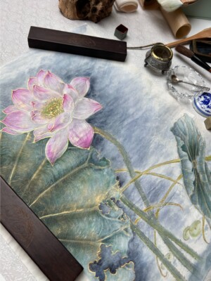 Lotus 蓮 / Lotos -Sumi ink, saiboku inks and 24-karat gold on handmade washi paper 43 × 30 cm